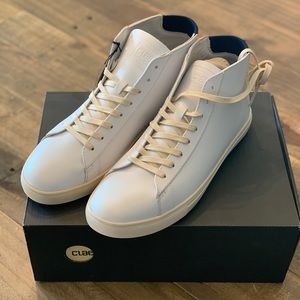 Clae Bradley Mid size 9